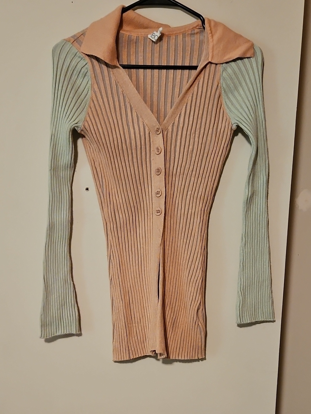 Cotton On Body Two-Tone Ribbed V-Neck Button Cardigan in Peach and Mint